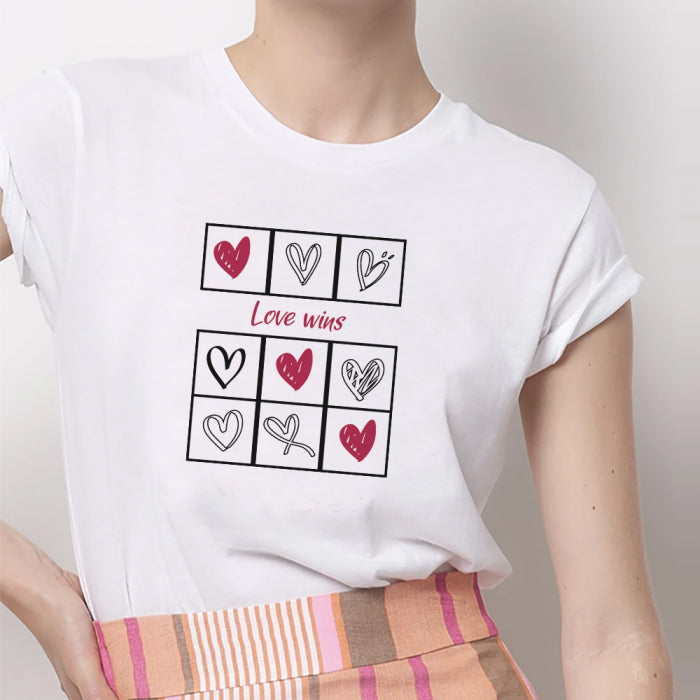 Dragostea câștigă tricou alb